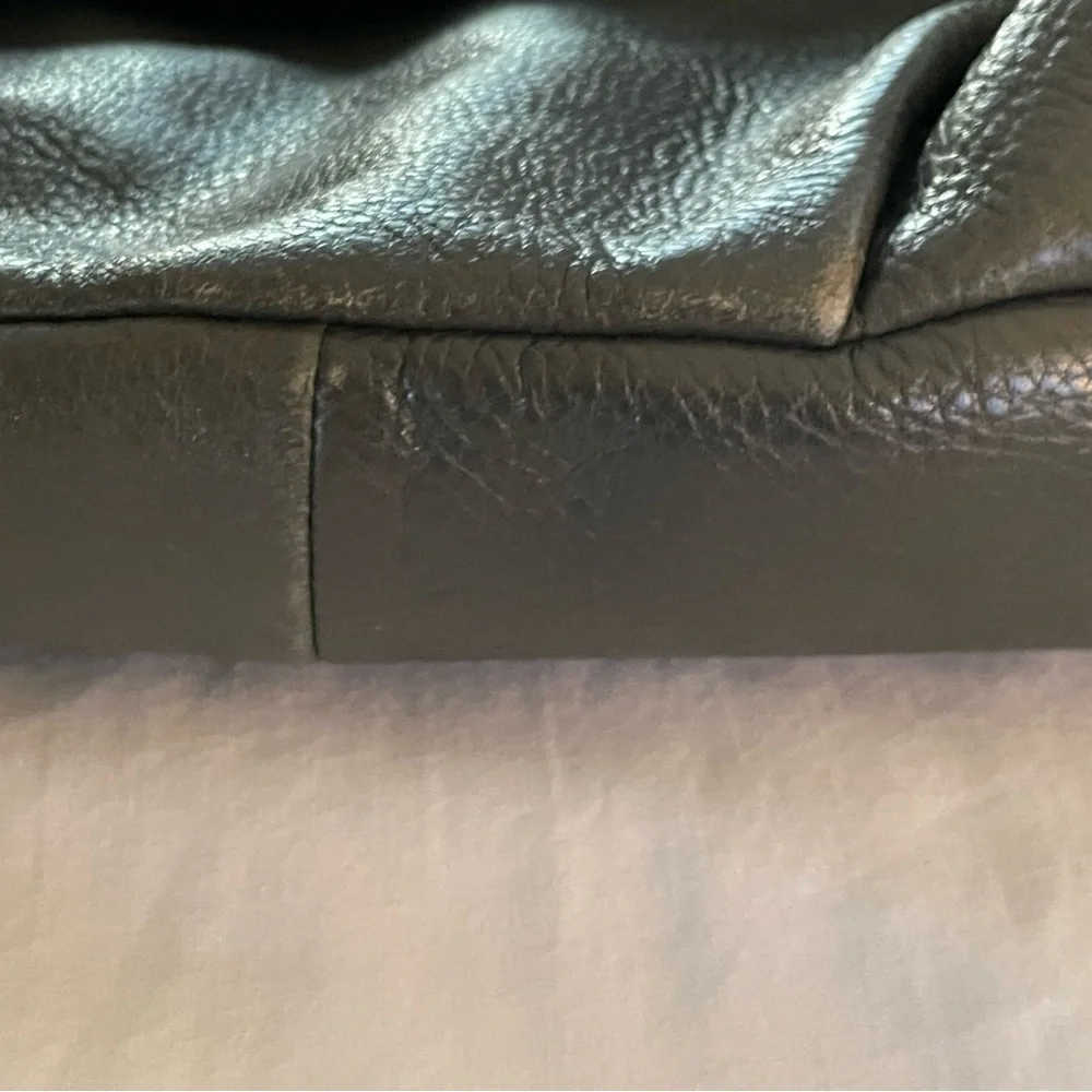 Marc by Marc Jacobs Genuine   Leather Shoulder Bag Grey (16x13hx3d)